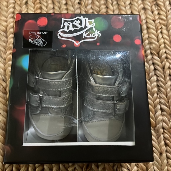 Ash kids buckle boots 3-6months - Picture 3 of 4